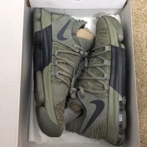 KD 10 military green sz 9.5